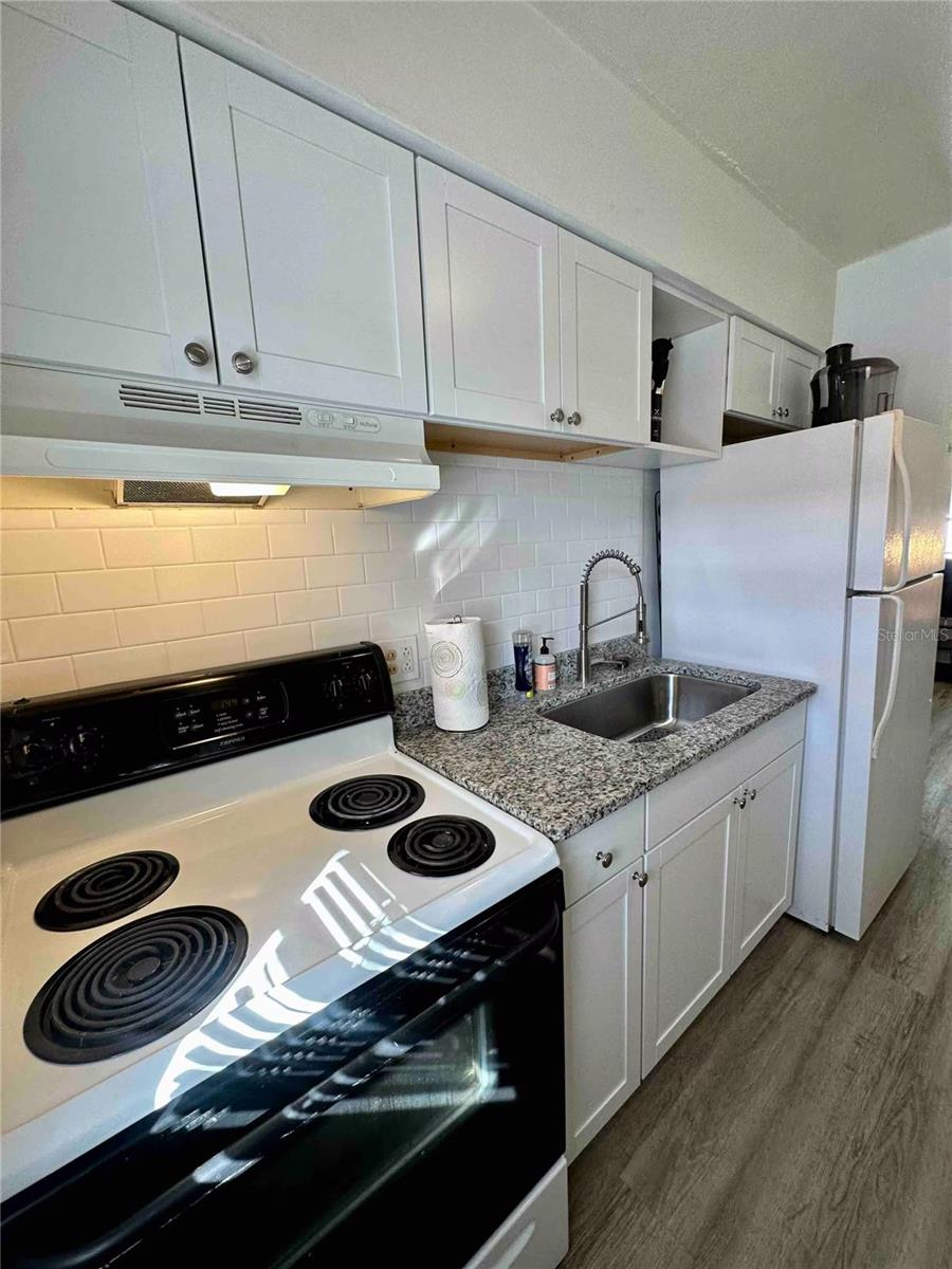 7460 34TH ST N — photo 7