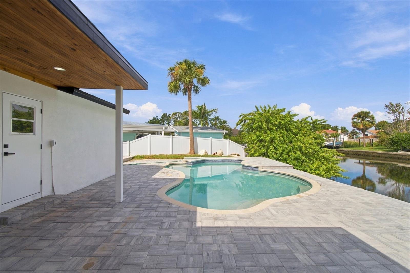 8725 THORNWOOD LN — photo 60
