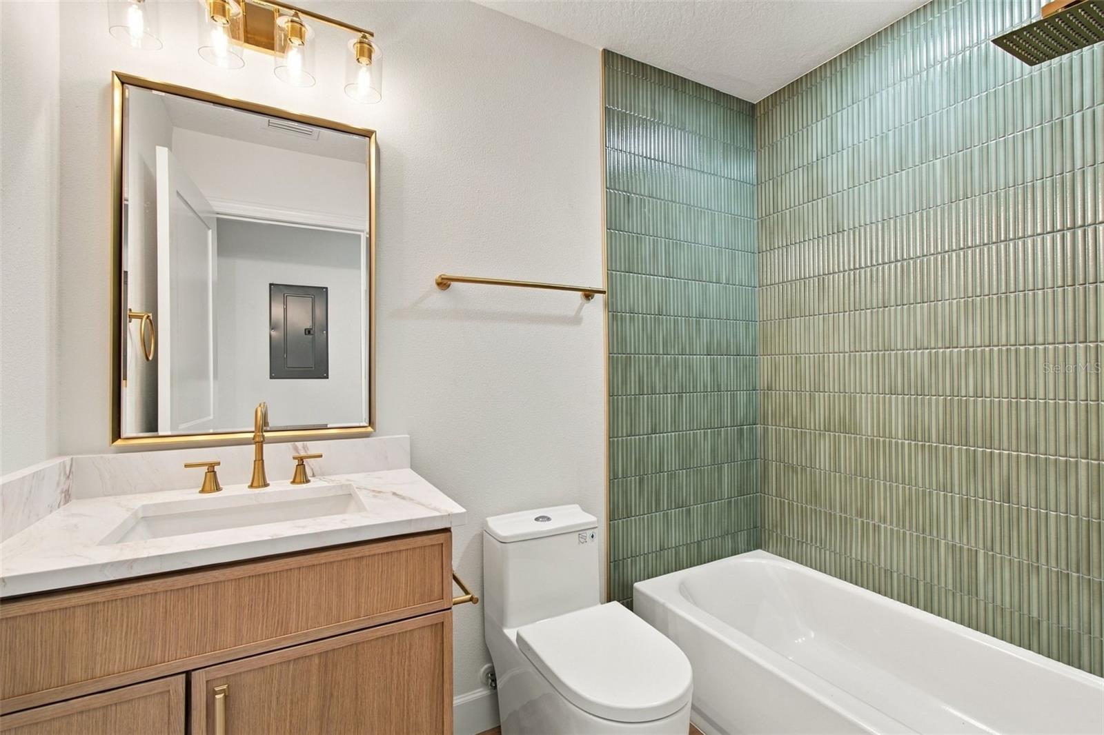 8725 THORNWOOD LN — photo 29