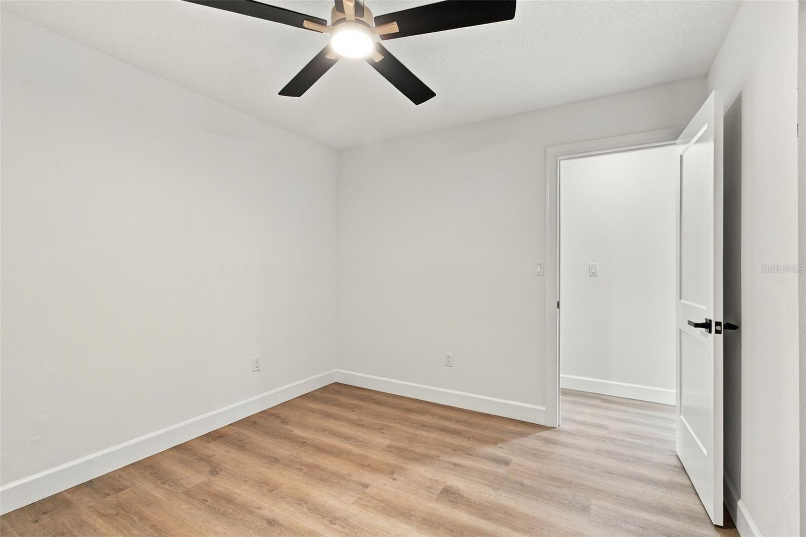 8725 THORNWOOD LN — photo 27