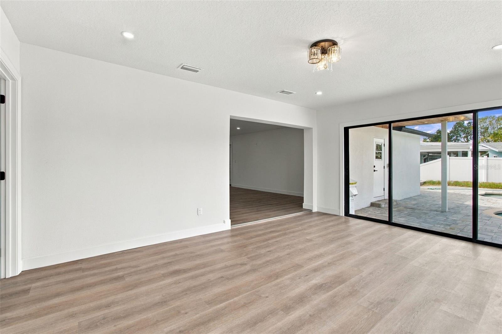 8725 THORNWOOD LN — photo 47