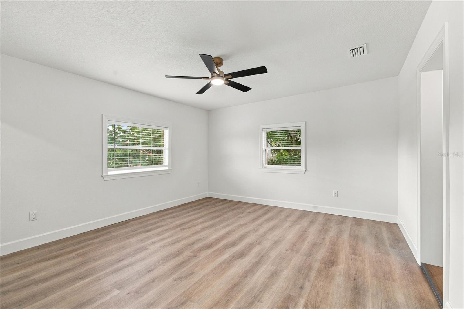 8725 THORNWOOD LN — photo 42