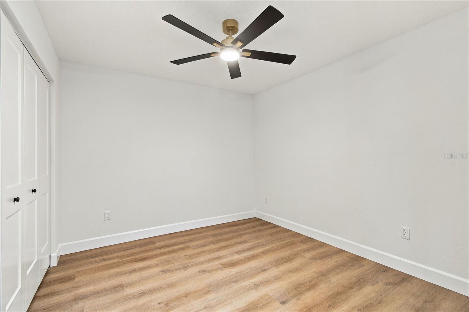 8725 THORNWOOD LN — photo 25