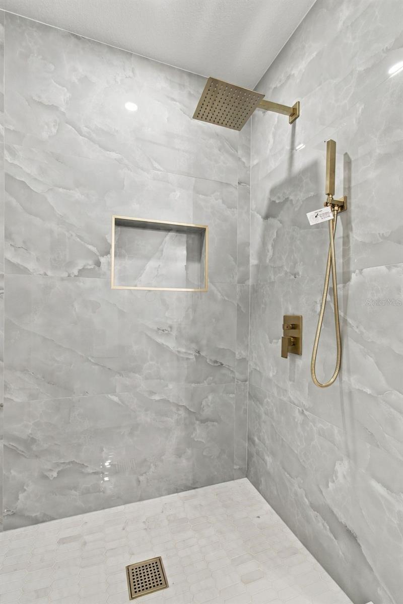 8725 THORNWOOD LN — photo 54