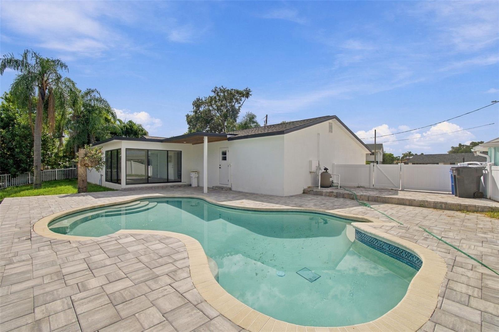 8725 THORNWOOD LN — photo 63