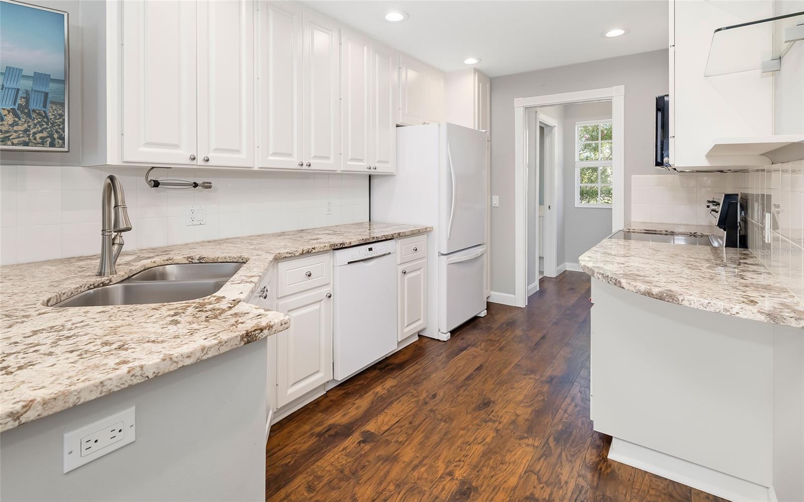 7632 BERGAMO AVE — photo 14