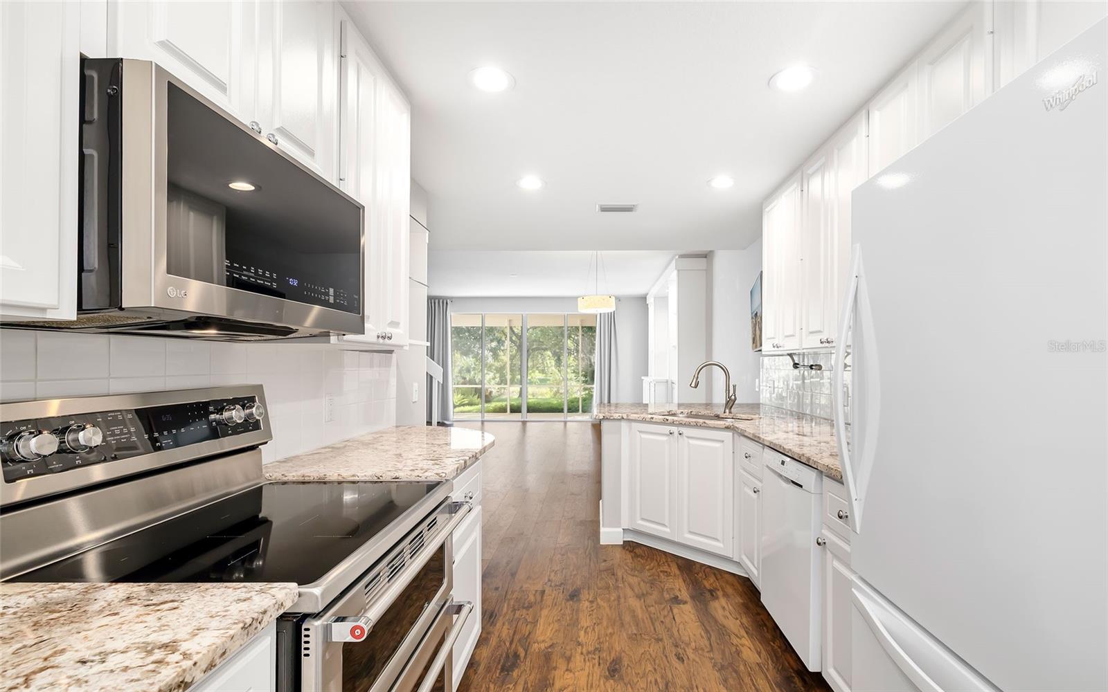 7632 BERGAMO AVE — photo 17