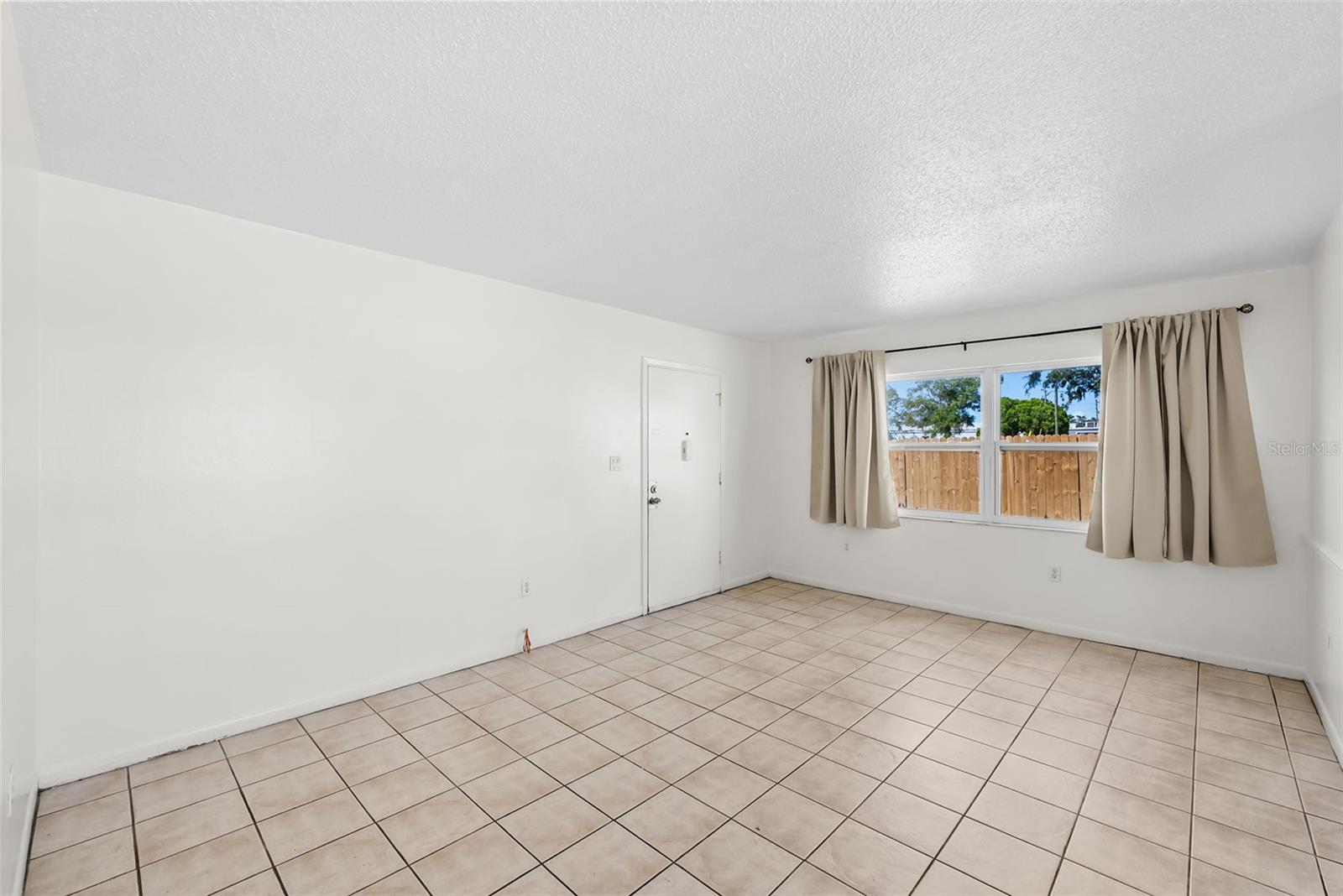 1229 FRANKLIN CIR SE — photo 8