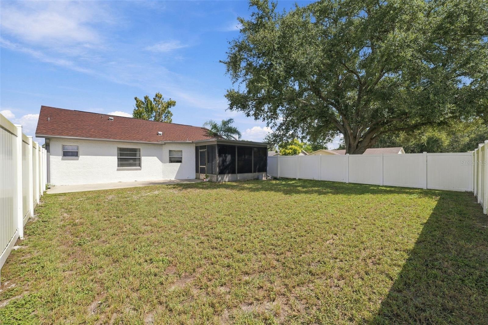 4240 COTTON TAIL DR — photo 16