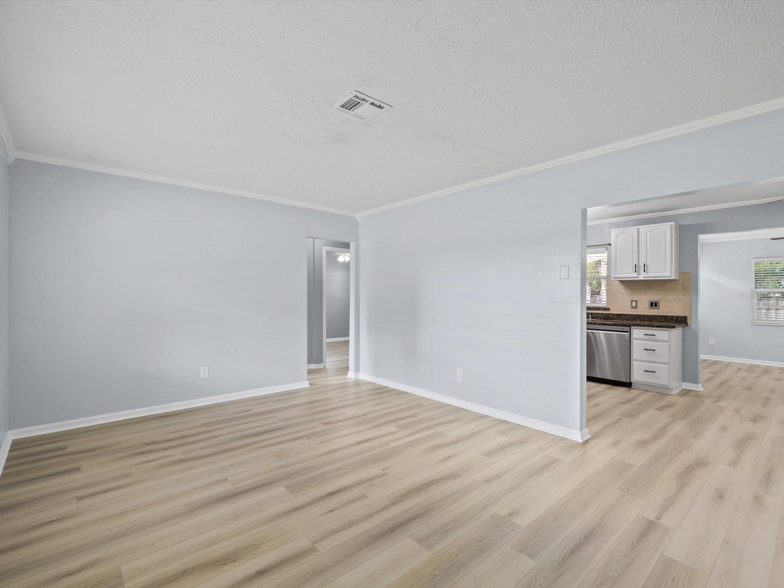 1168 KEENE RD — photo 6