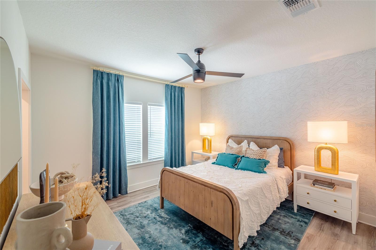 1420 LAKEFRONT DR #1201 — photo 24