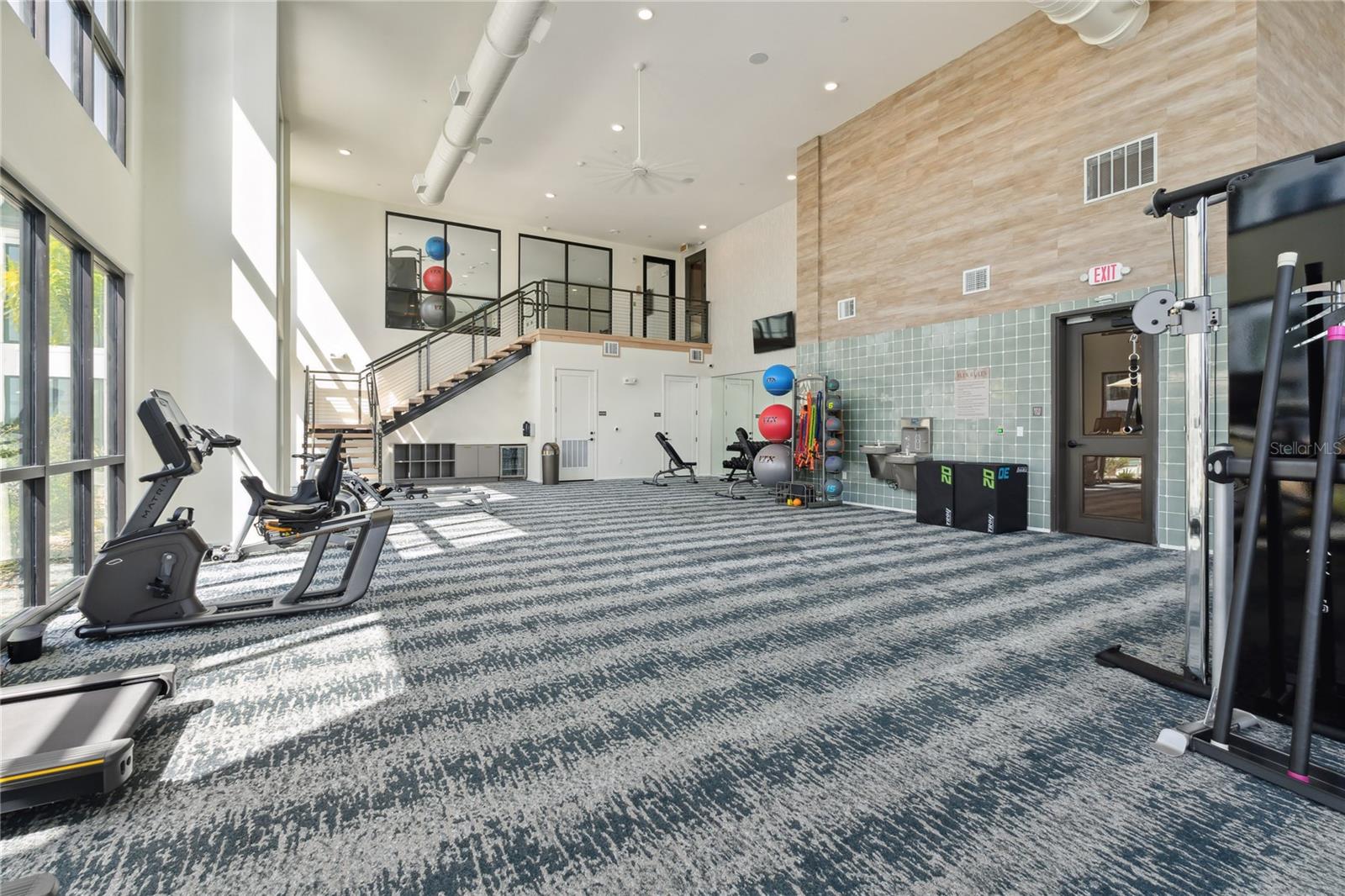 1420 LAKEFRONT DR #1201 — photo 40