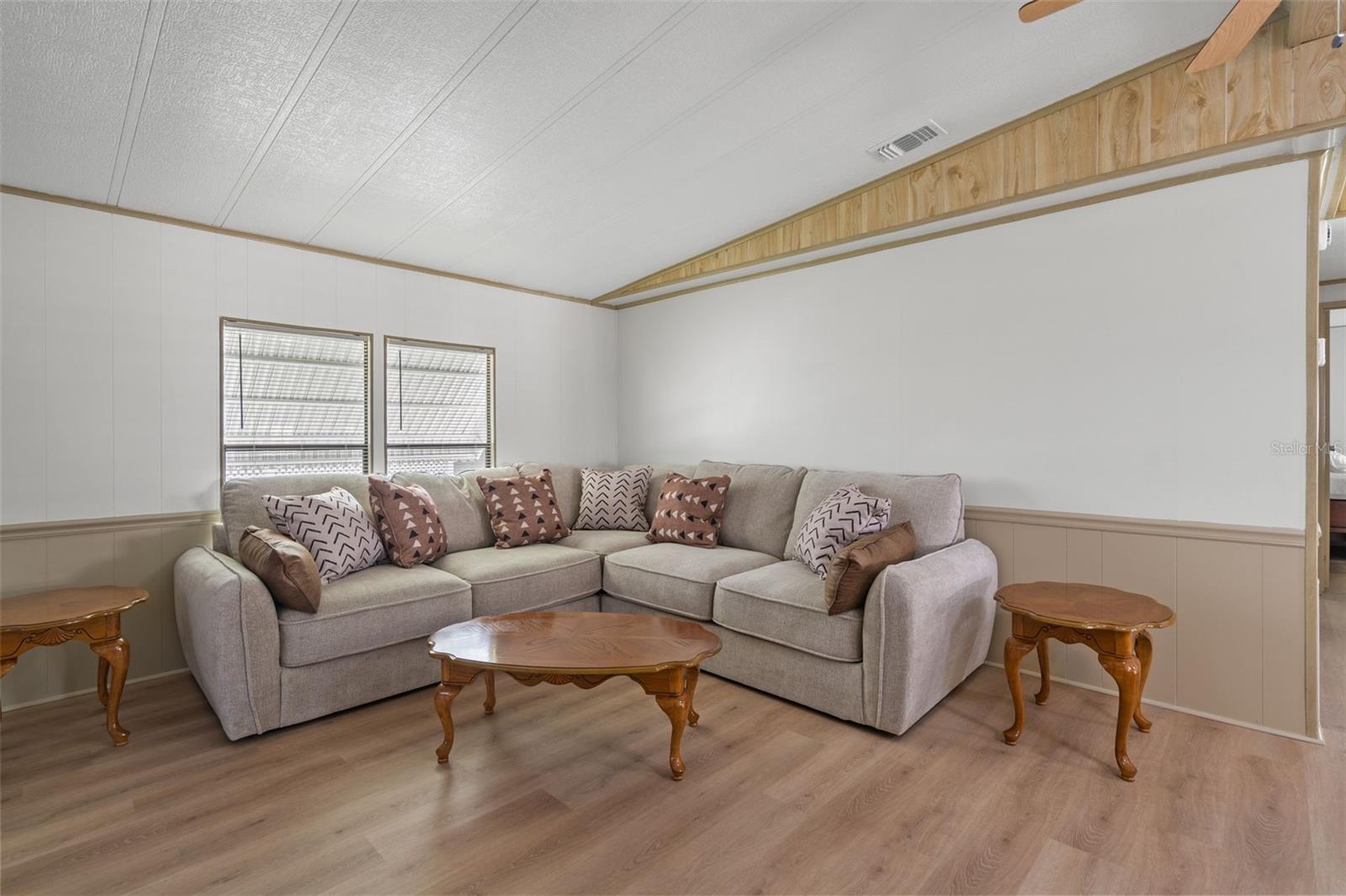 35106 MCCULLOUGHS LEAP — photo 9