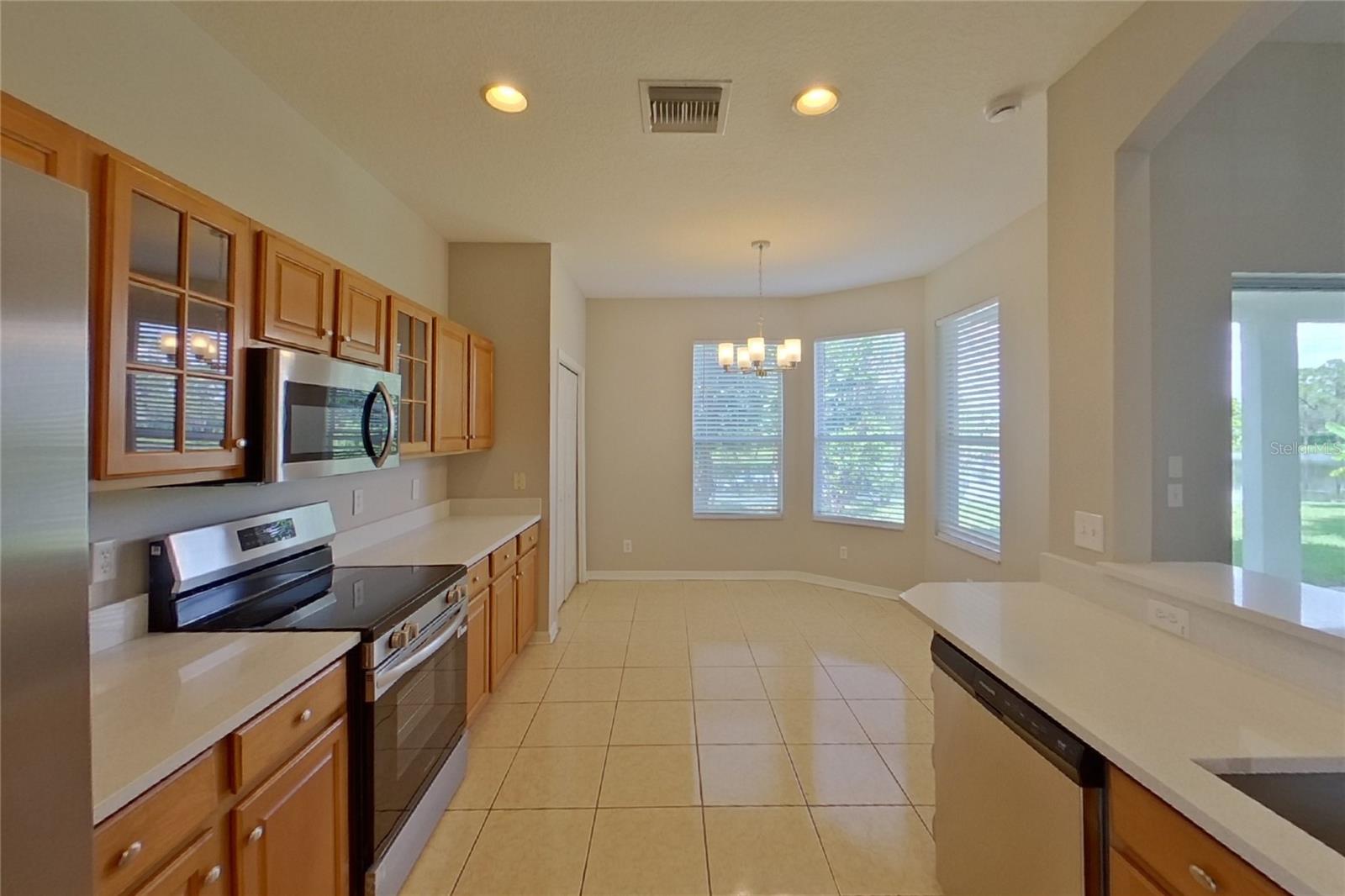 Home in RIVERVIEW — photo 7