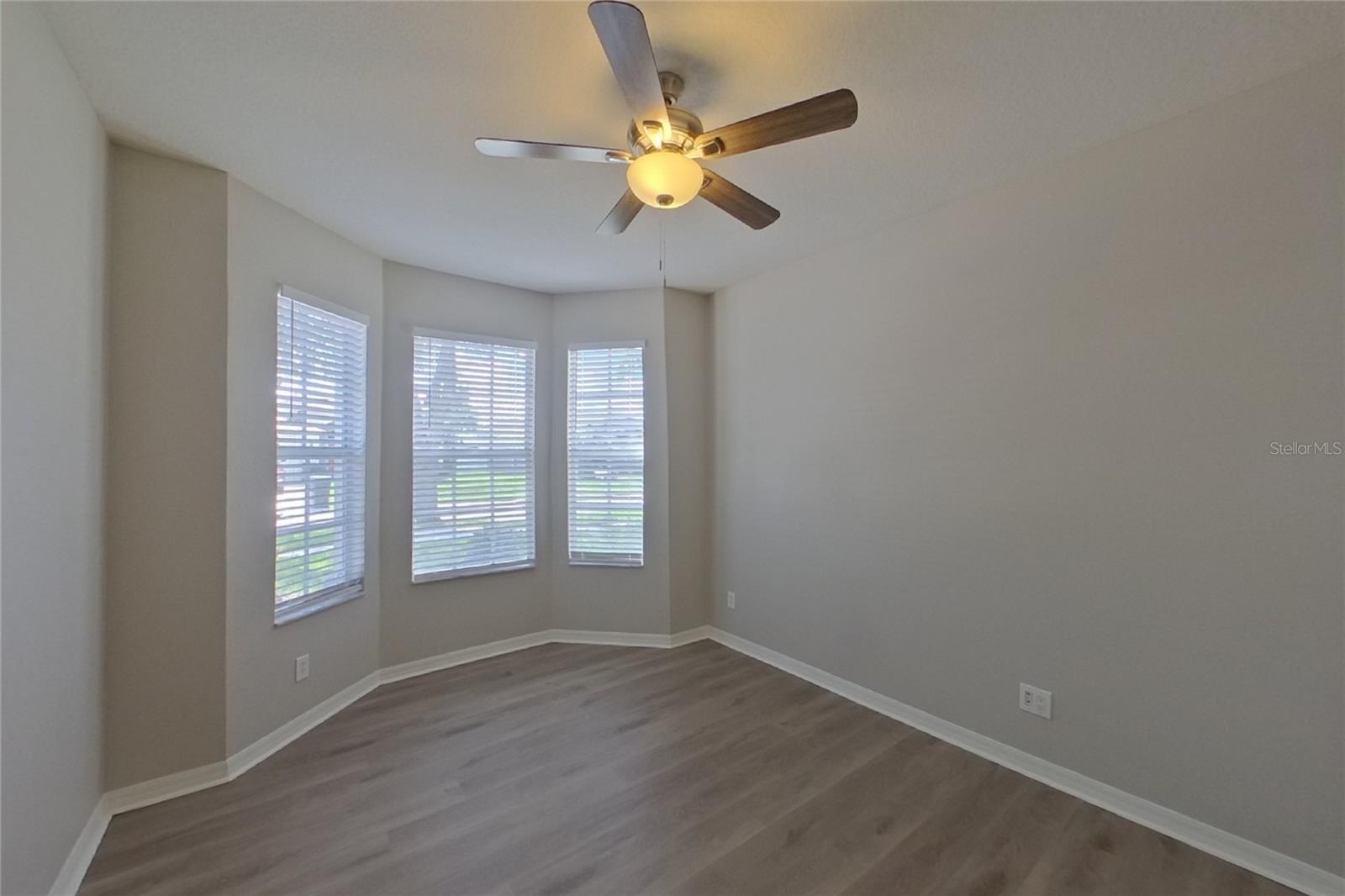 Home in RIVERVIEW — photo 11