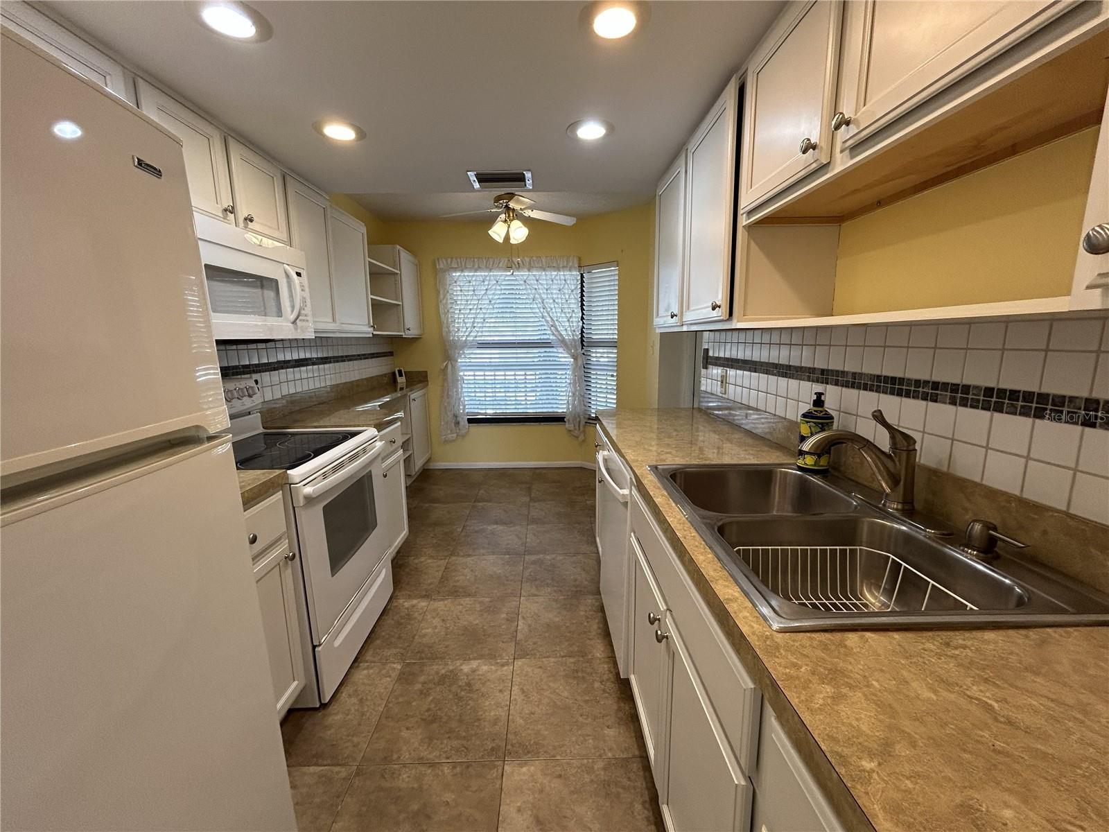 1316 PASADENA AVE S #202 — photo 6