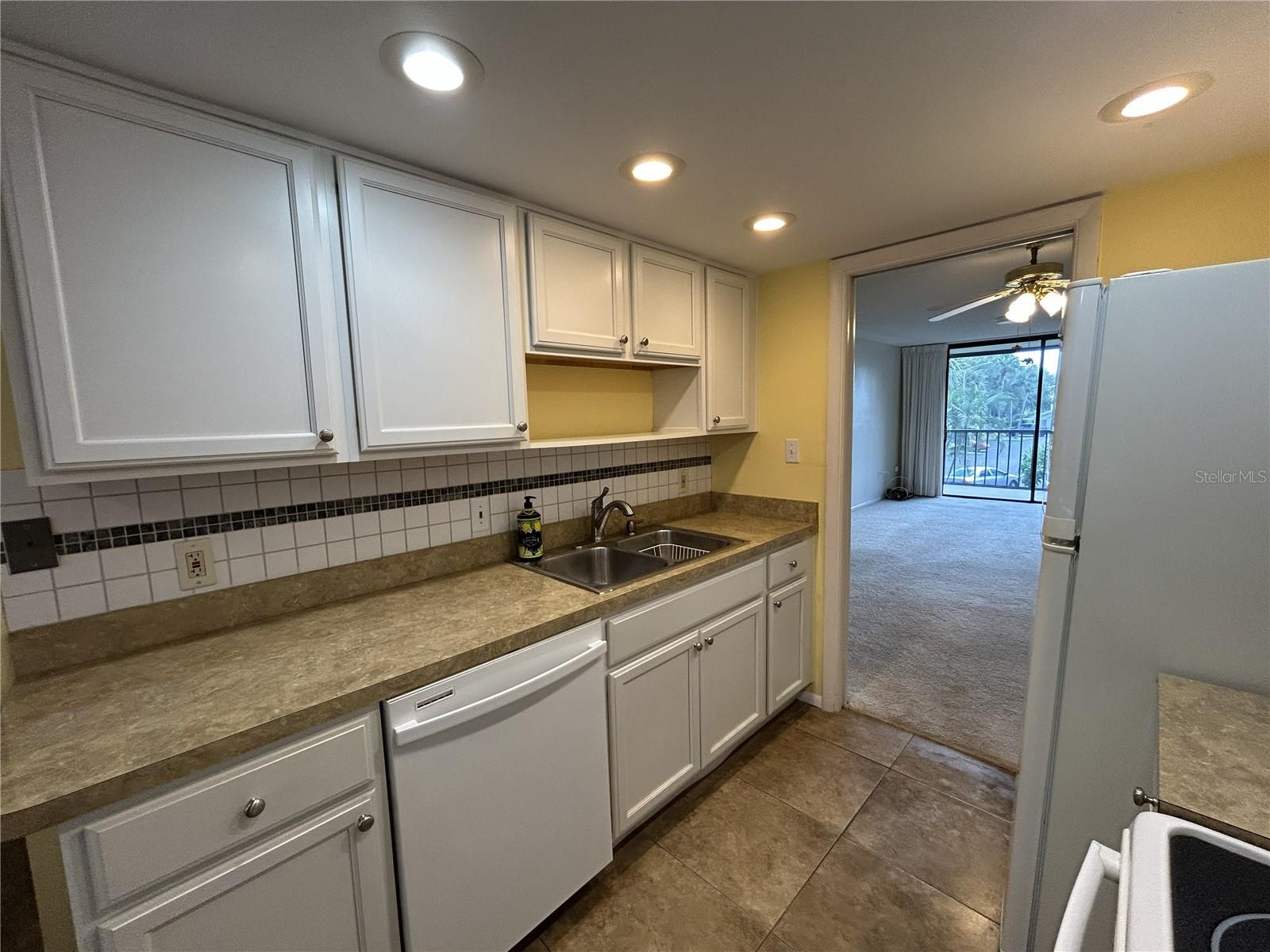 1316 PASADENA AVE S #202 — photo 8