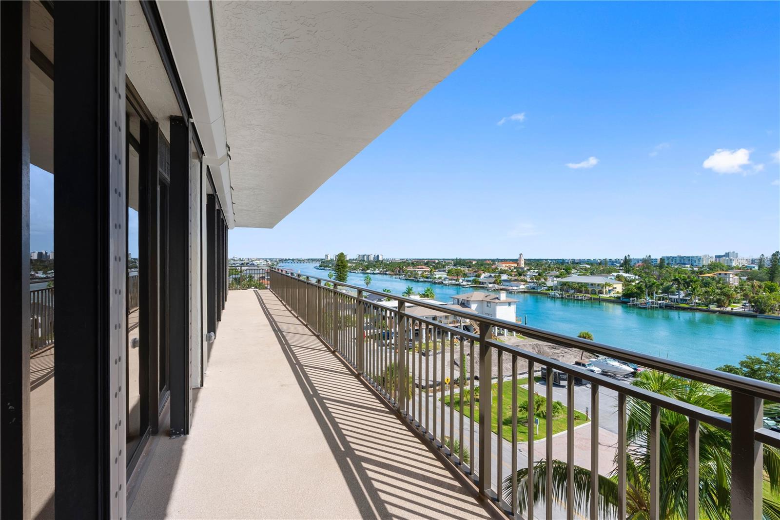 7600 BAYSHORE DR #606 — photo 2
