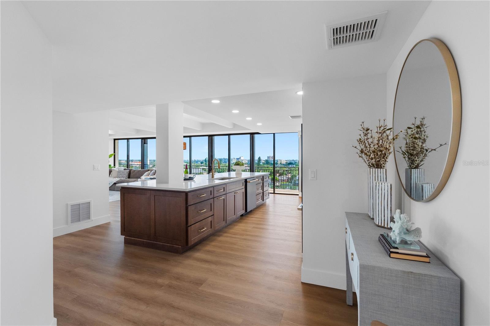 7600 BAYSHORE DR #606 — photo 4