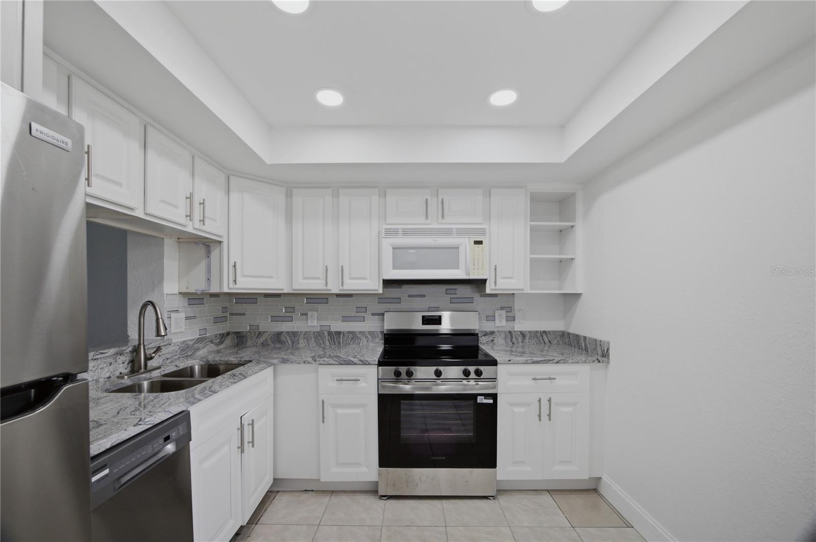 2617 COVE CAY DR #103 — photo 7