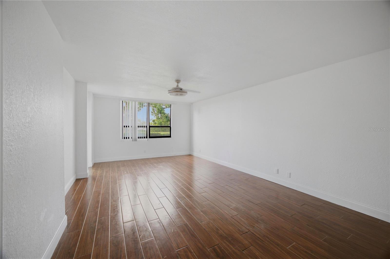2617 COVE CAY DR #103 — photo 6