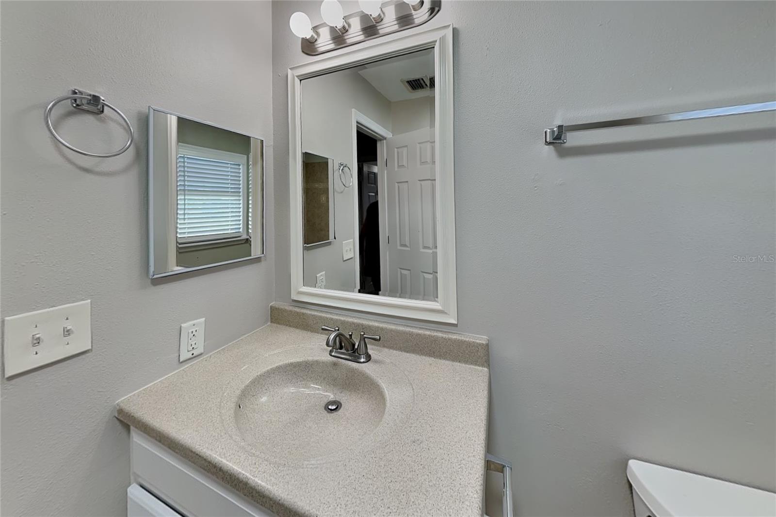 Home in BRADENTON — photo 16
