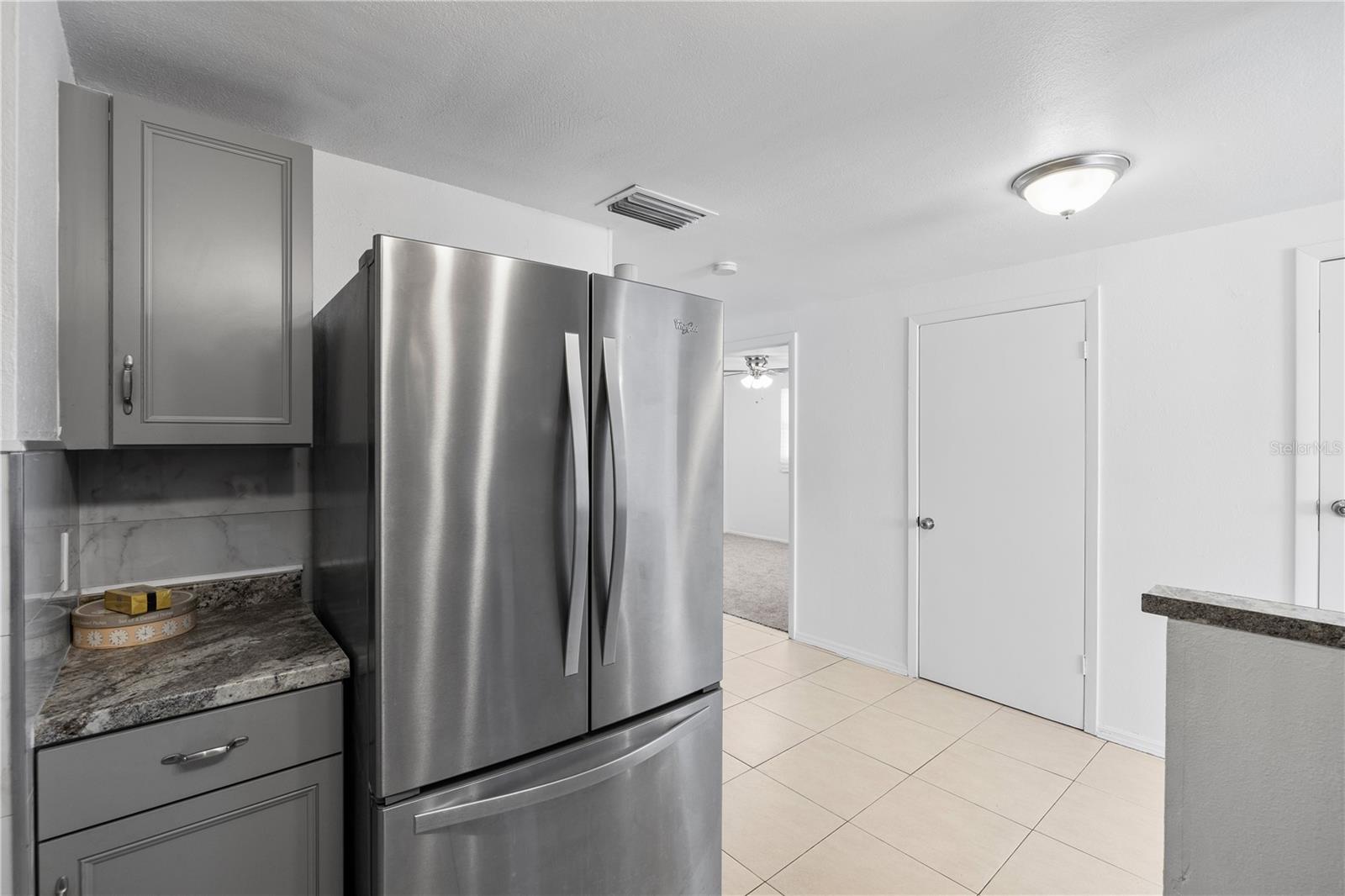4535 W HANNA AVE — photo 14
