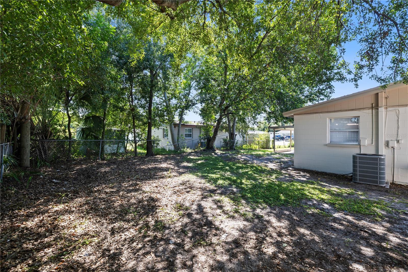4535 W HANNA AVE — photo 32