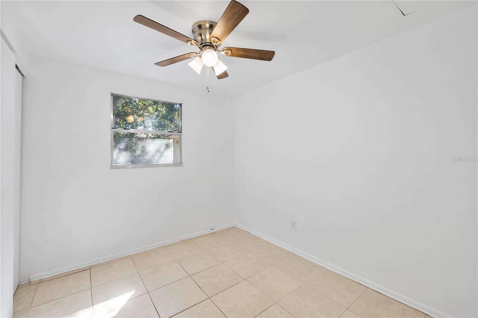 4535 W HANNA AVE — photo 26