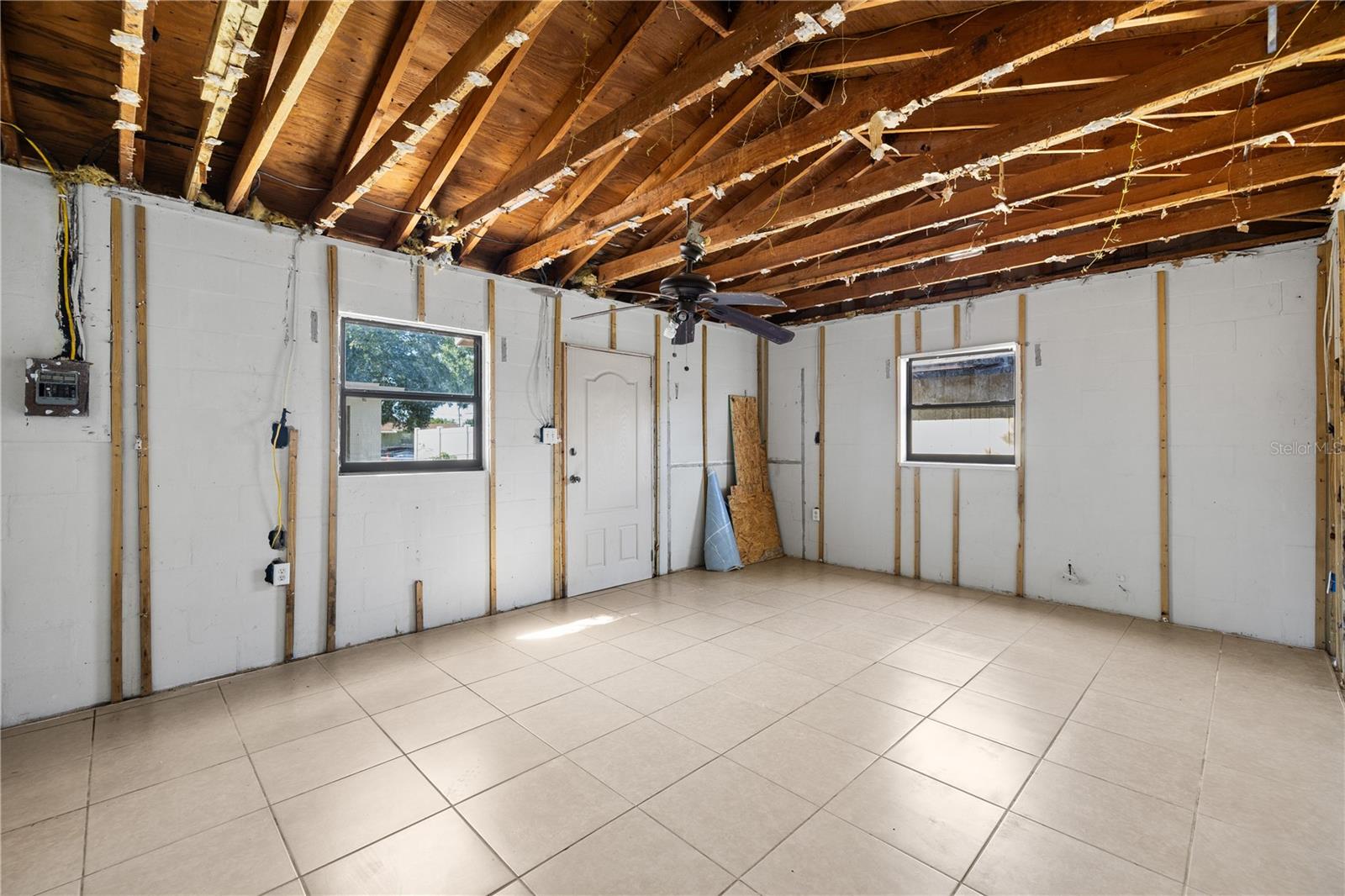 4535 W HANNA AVE — photo 36
