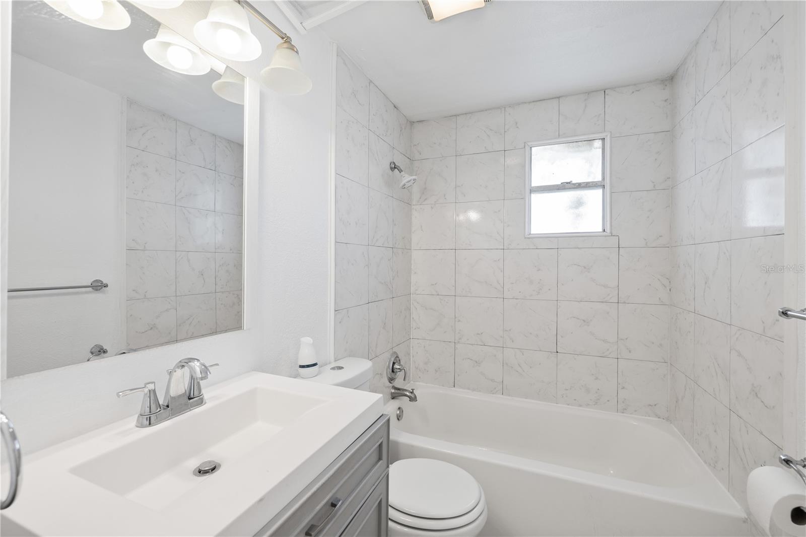4535 W HANNA AVE — photo 7