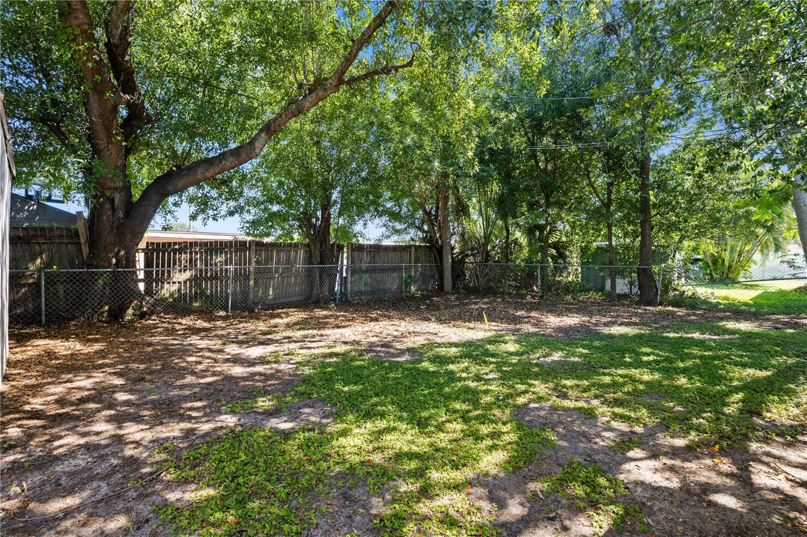 4535 W HANNA AVE — photo 33