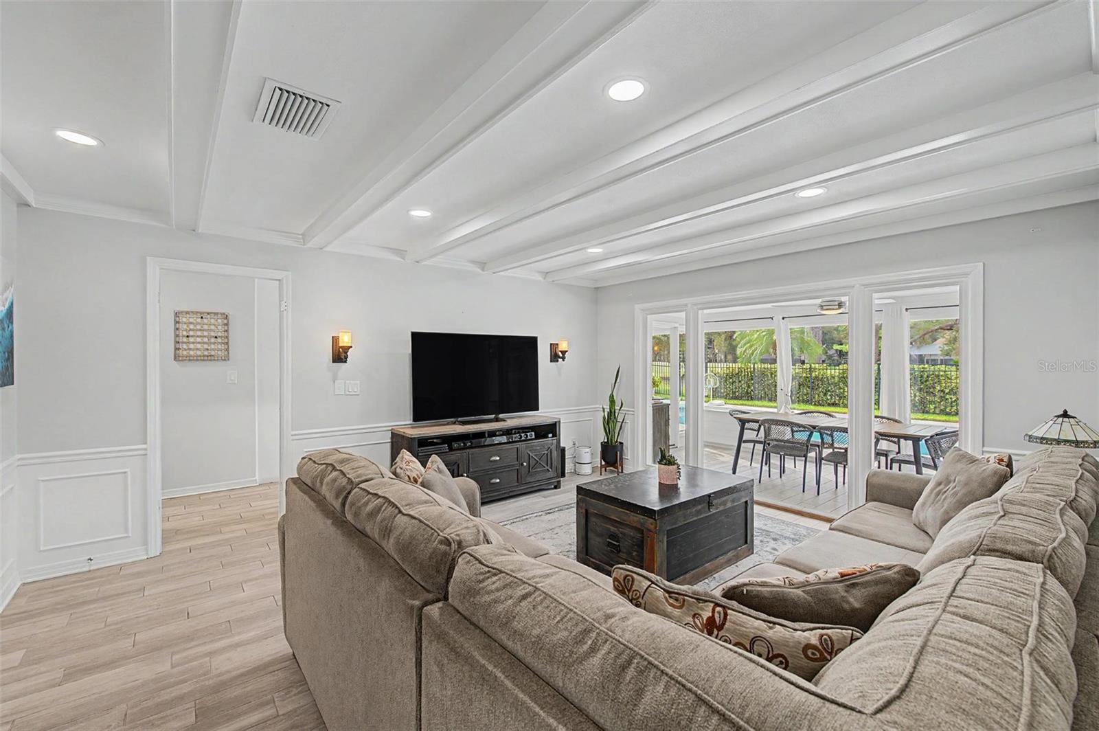 3909 NORTHAMPTON WAY — photo 9