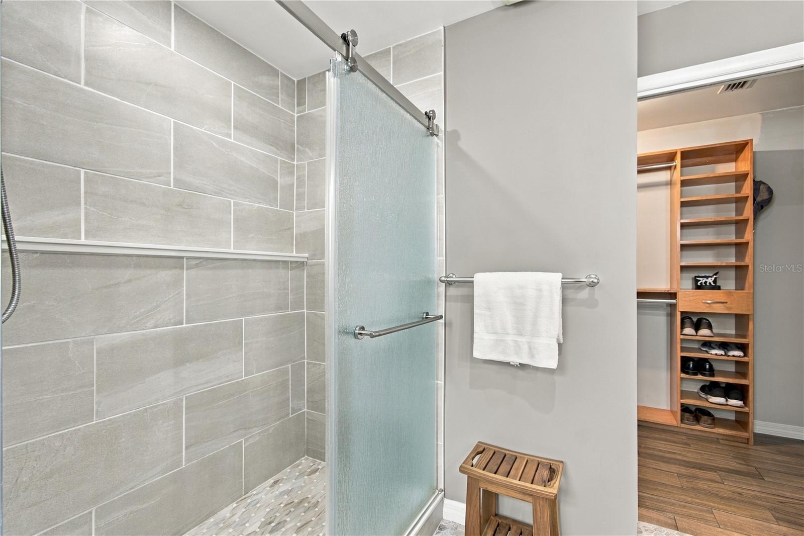 1967 ARVIS CIR E — photo 17