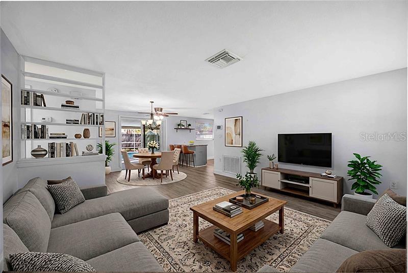 9040 LUNAR LN — photo 5