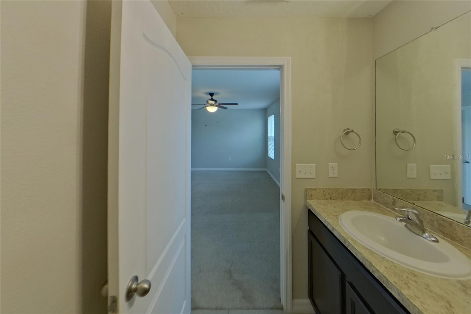 Home in RIVERVIEW — photo 9