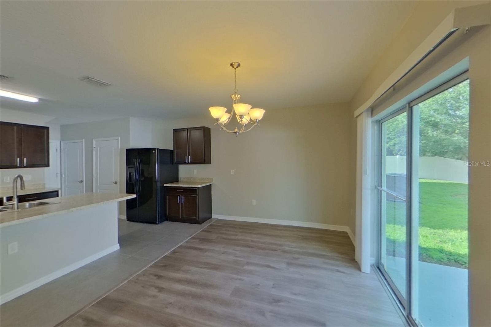 Home in RIVERVIEW — photo 3