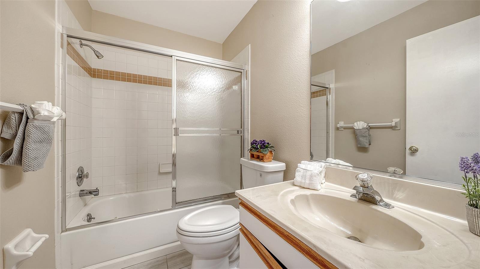 7652 EAGLE CREEK DR #7598 — photo 34