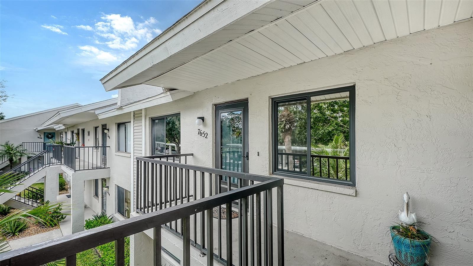 7652 EAGLE CREEK DR #7598 — photo 4