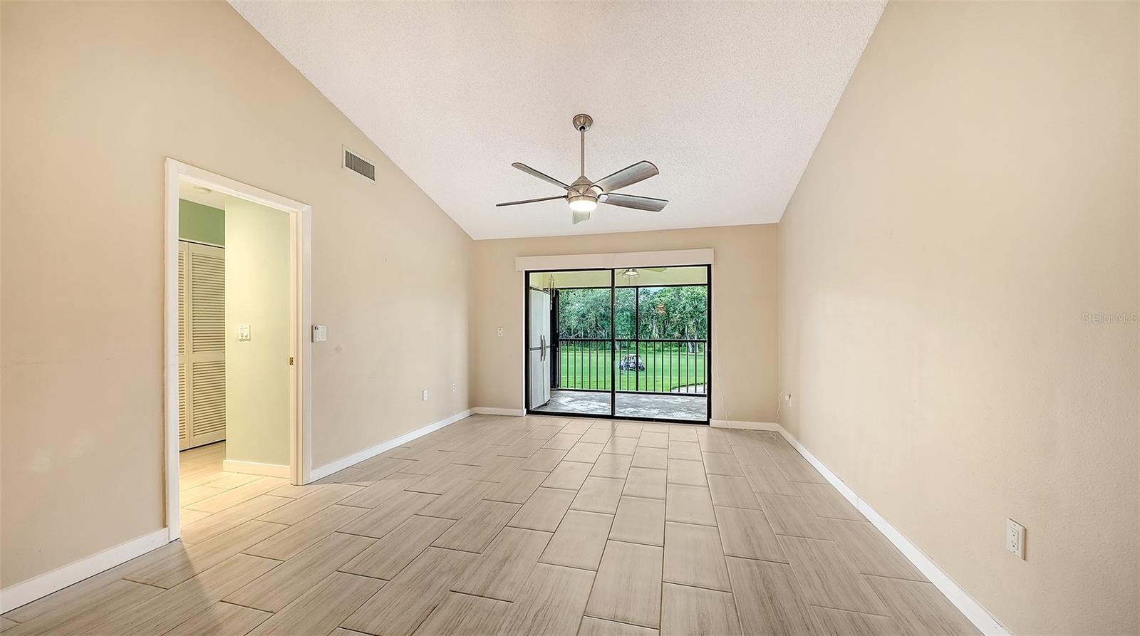 7652 EAGLE CREEK DR #7598 — photo 12