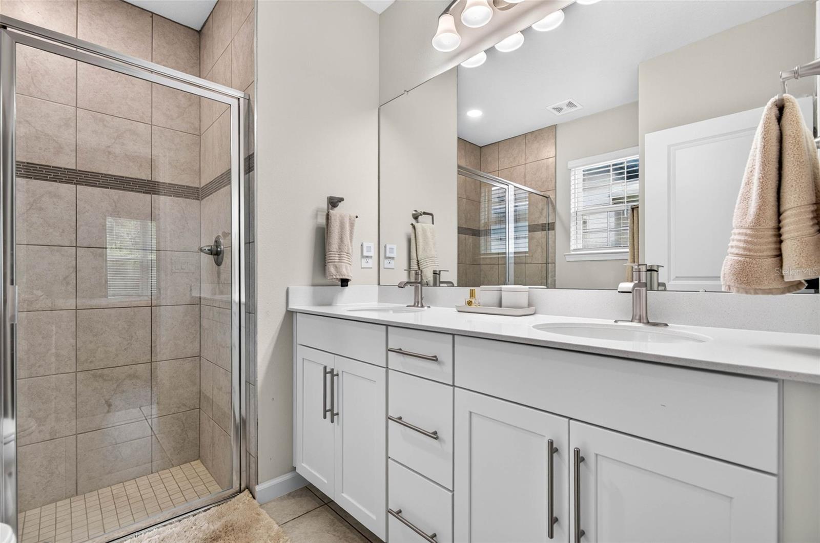 18333 TURNING LEAF CIR — photo 25