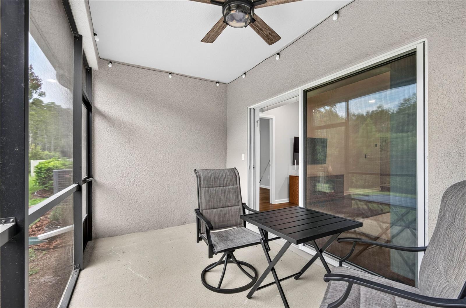 18333 TURNING LEAF CIR — photo 30