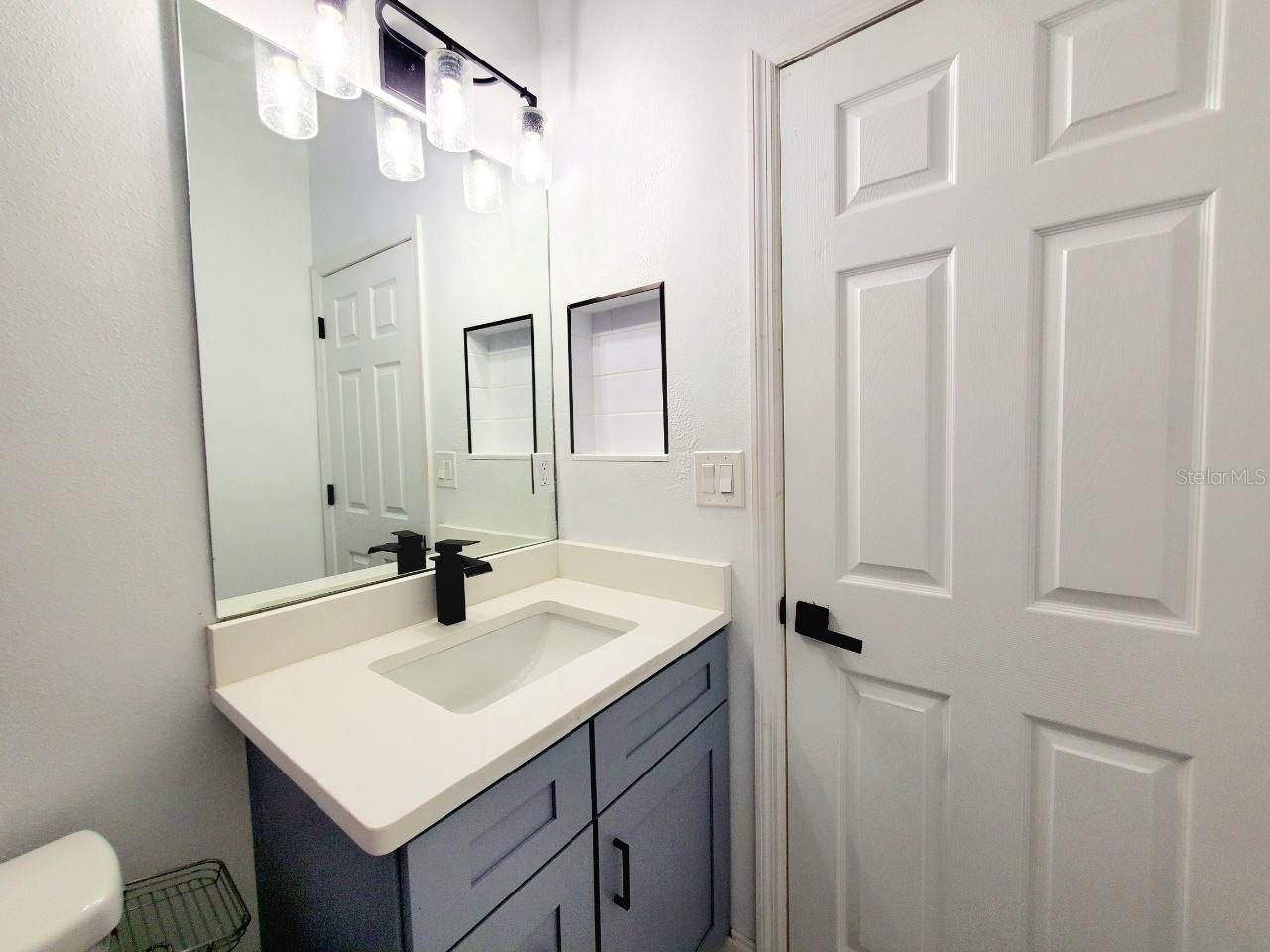 2616 E CAYUGA ST — photo 15