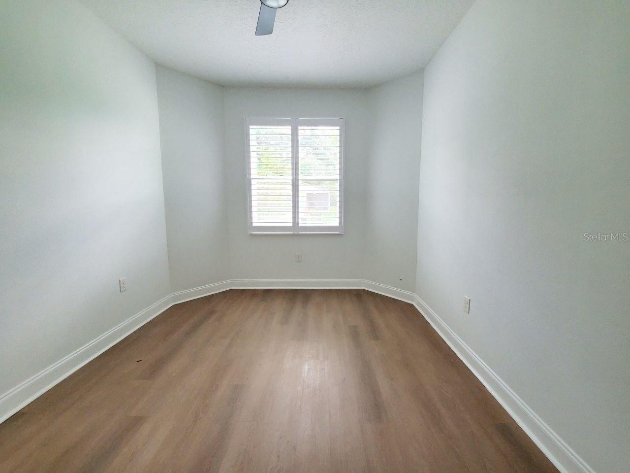 2616 E CAYUGA ST — photo 18