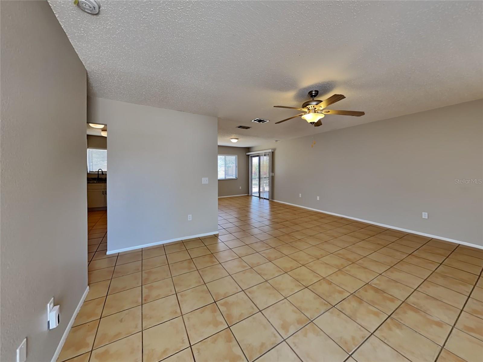 Home in NORTH PORT — photo 2