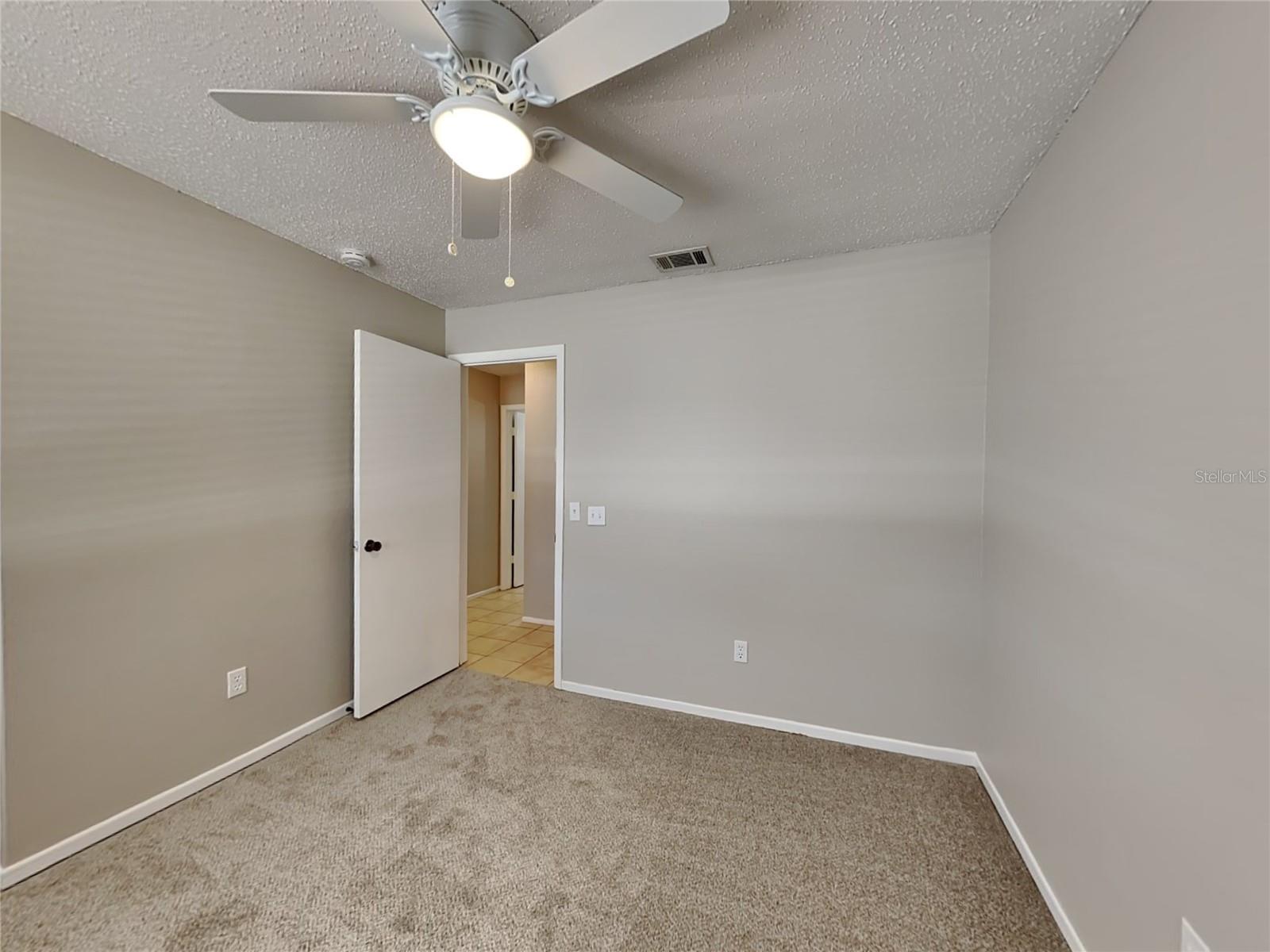 Home in NORTH PORT — photo 10