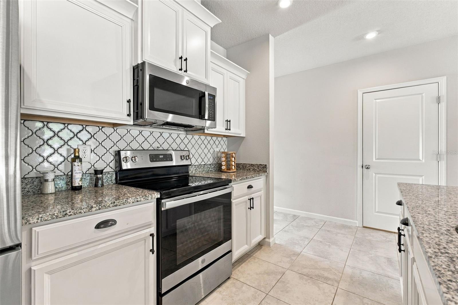10646 HAWKS LANDING DR — photo 16