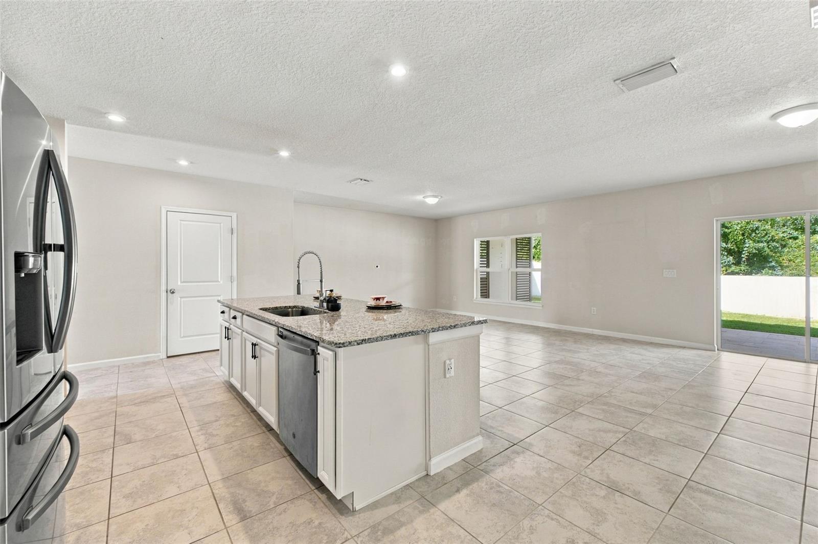 10646 HAWKS LANDING DR — photo 13