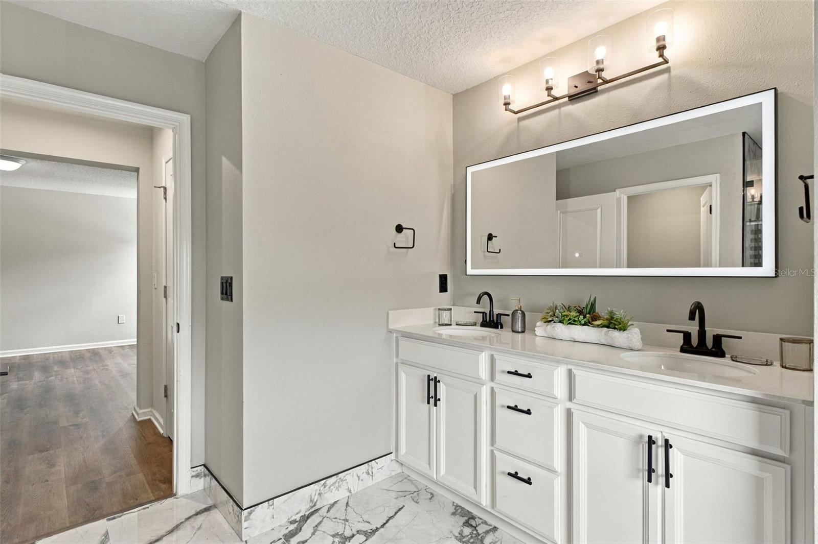 10646 HAWKS LANDING DR — photo 26