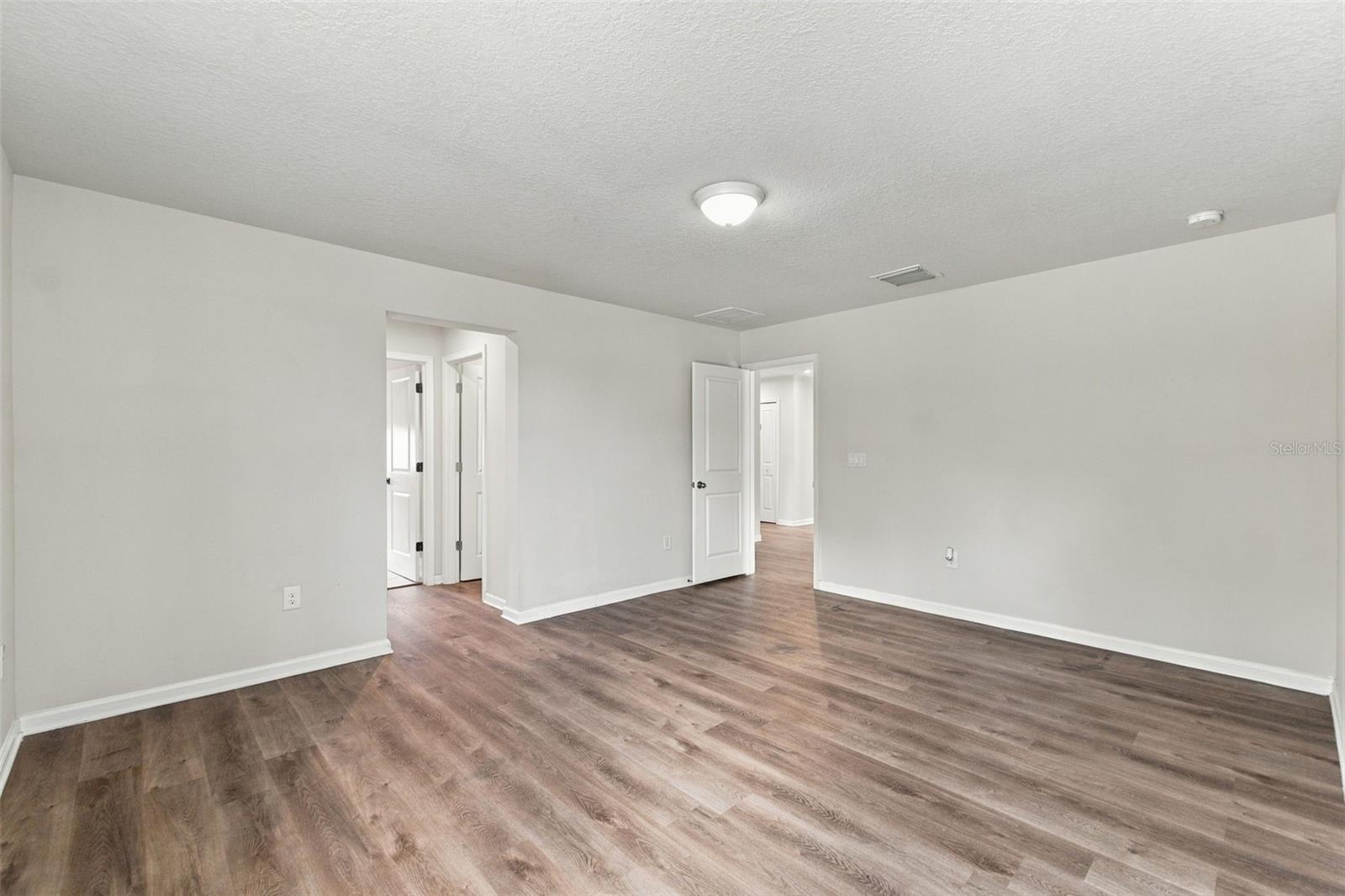 10646 HAWKS LANDING DR — photo 24